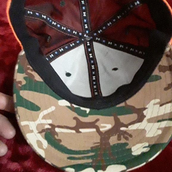 Superman DC Comics/Underarmour Fitted Hat - Picture 13 of 15